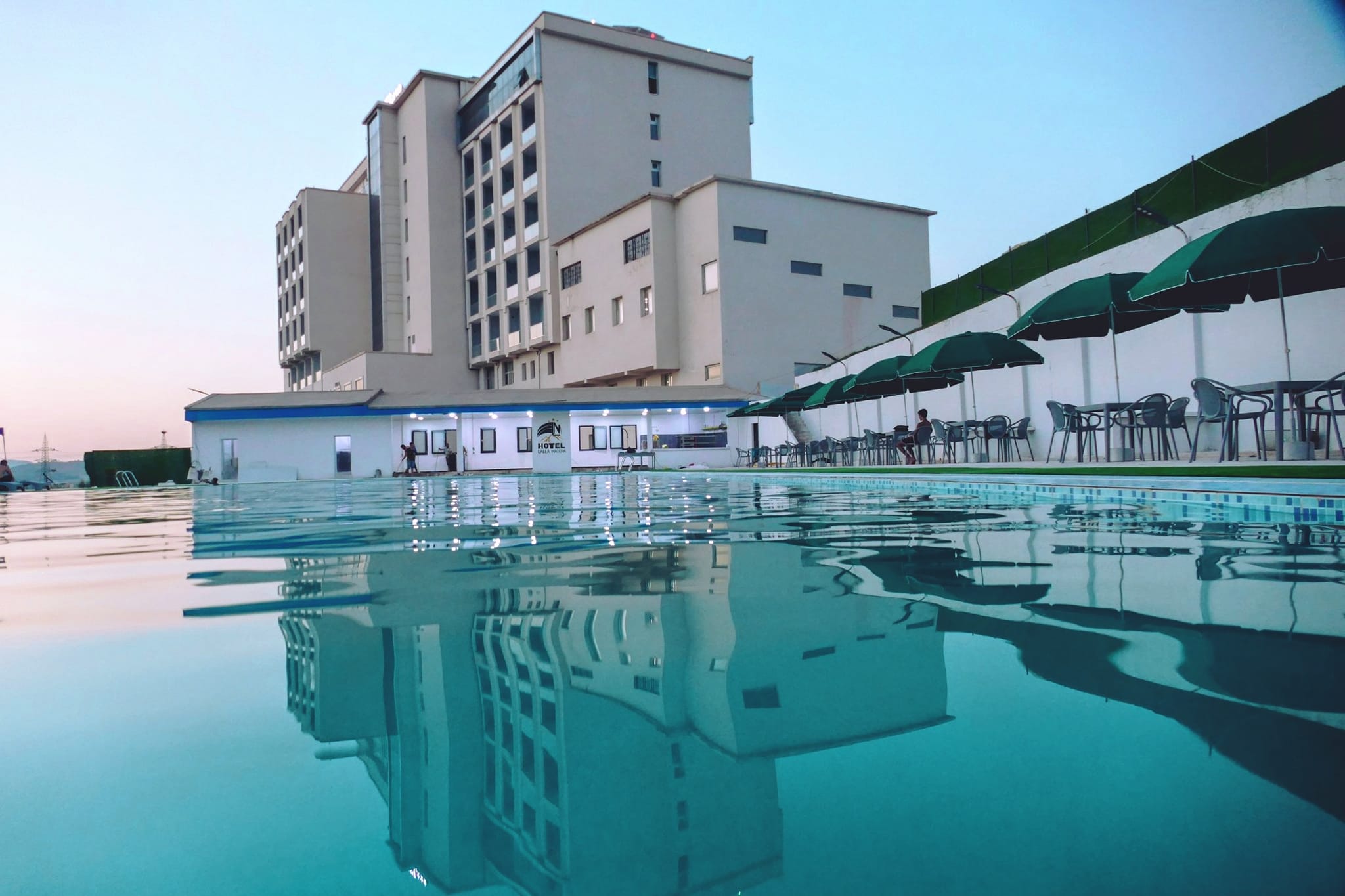 Hotel 2