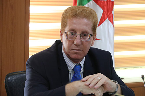 مدير الجامعة الاستاذ محمود دبابيش